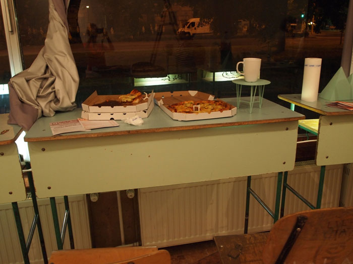 szüts eszter - a fizika törvényei szerint 2011